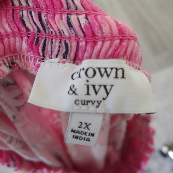 Crown & Ivy Modal Pink Ikat Off The Shoulder Fringe Hem Top 2X Vacation - Picture 11 of 12